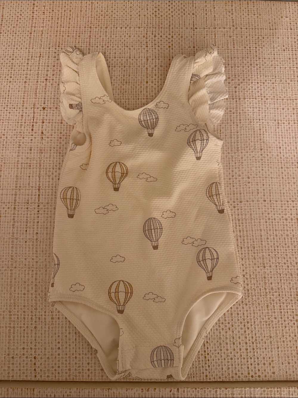 NWOT Quincy Mae one-piece bathing suit